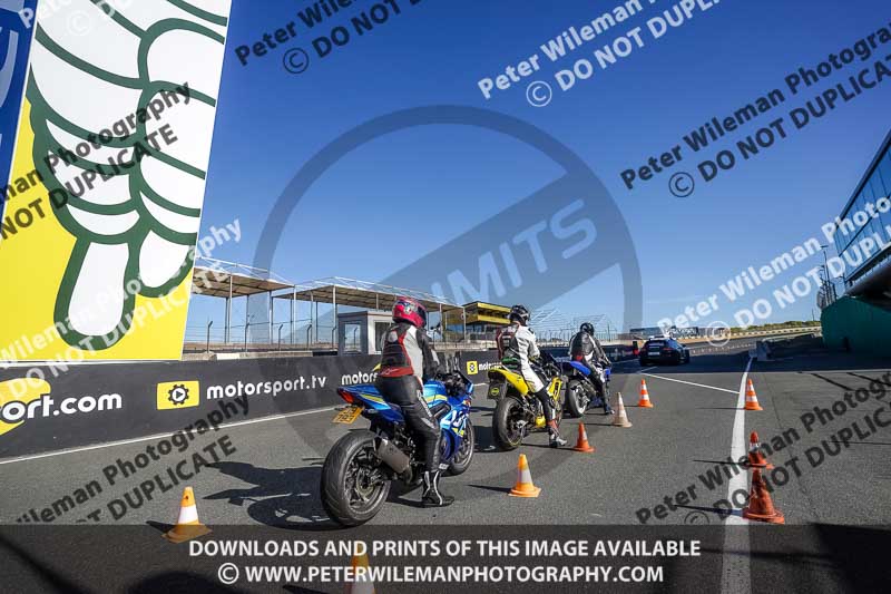 France;Le Mans;event digital images;motorbikes;no limits;peter wileman photography;trackday;trackday digital images